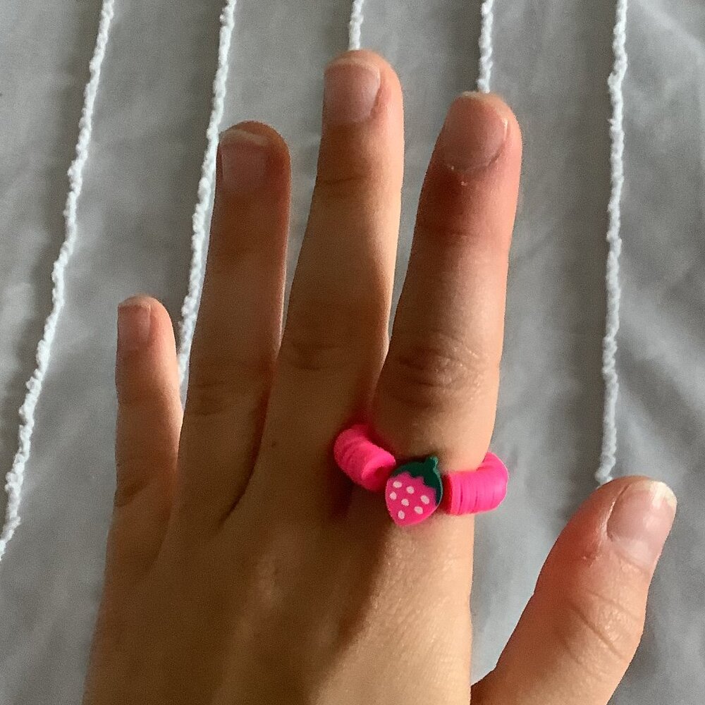 🍓*Handmade By Callie* Beautiful Strawberry Ring 🍓